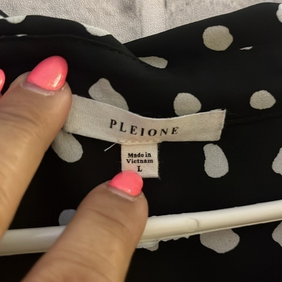 Pleione Long Sleeve Polka Dots Blouse Black White Size L Large, v-neck - Picture 2 of 6